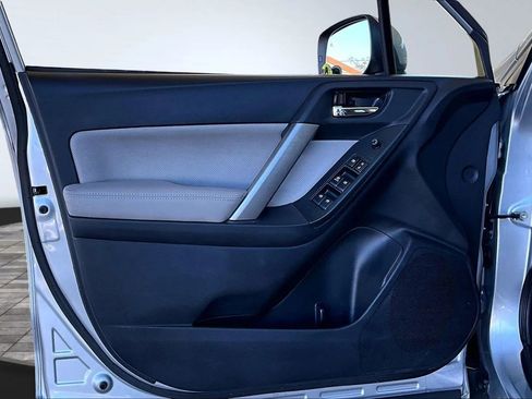 Used 2015 Subaru Forester 2.5i Limited image 17