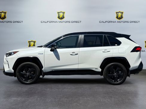 Used 2021 Toyota RAV4 XSE image 2