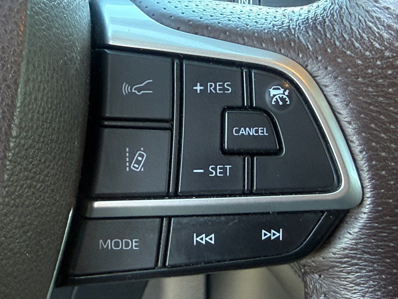 Used 2021 Toyota Sienna Platinum FWD image 26
