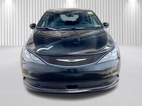 New 2026 Chrysler Voyager LX image 11