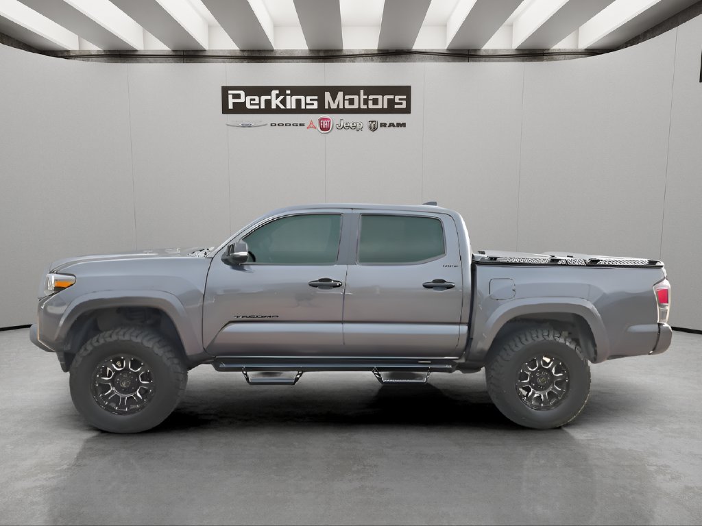 Used 2021 Toyota Tacoma Limited w/ Nightshade Package AWD/4WD image 8