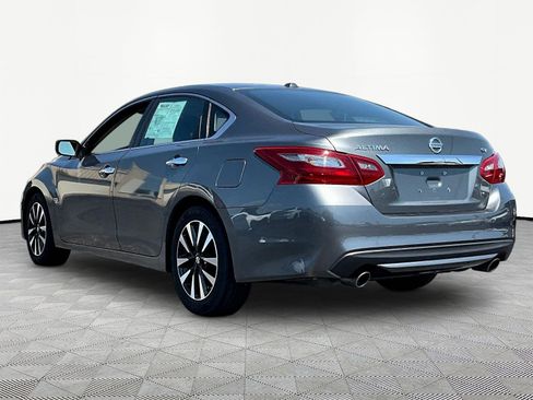 Used 2018 Nissan Altima 2.5 SV FWD image 4