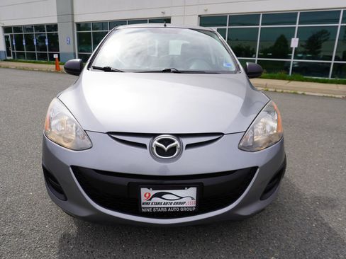 Used 2011 MAZDA MAZDA2 Sport image 2