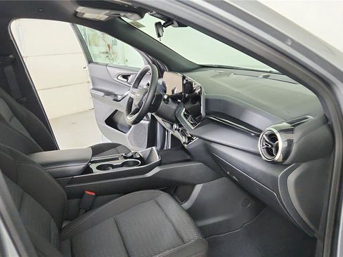 Used 2026 Chevrolet Equinox LT AWD/4WD image 19