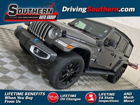 Used 2023 Jeep Wrangler Unlimited Sahara w/ Cold Weather Group AWD/4WD image 1