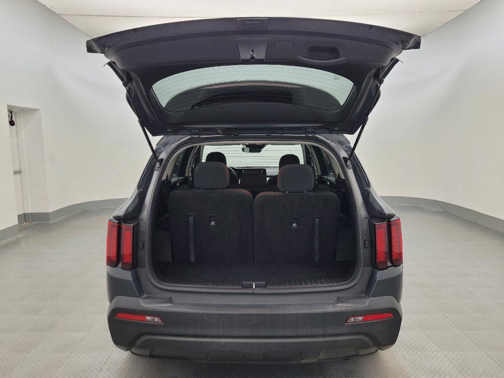 Used 2022 Kia Sorento LX FWD image 29