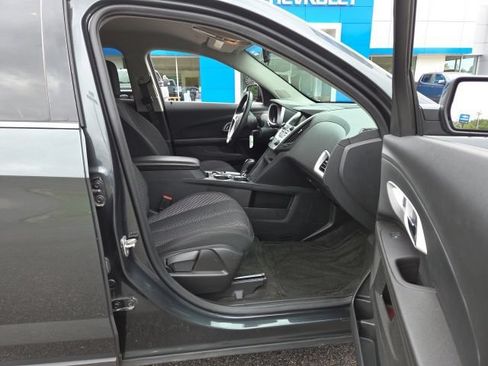 Used 2017 Chevrolet Equinox LT w/ Convenience Package FWD image 33