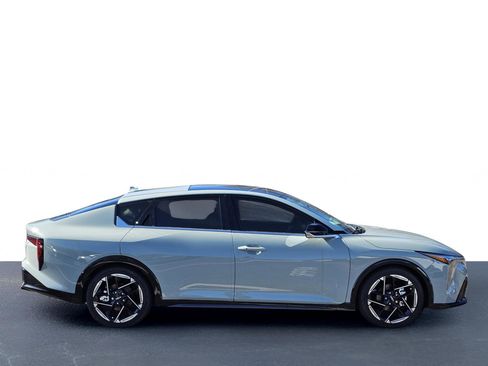 New 2025 Kia K4 GT-Line image 6