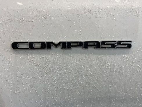 Used 2023 Jeep Compass Limited image 8