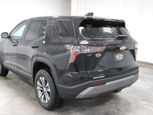 New 2026 Chevrolet Equinox LT w/ Convenience Package II image 7