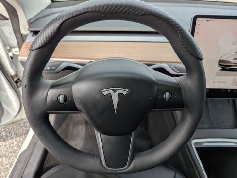 Used 2023 Tesla Model 3 Standard Range image 17