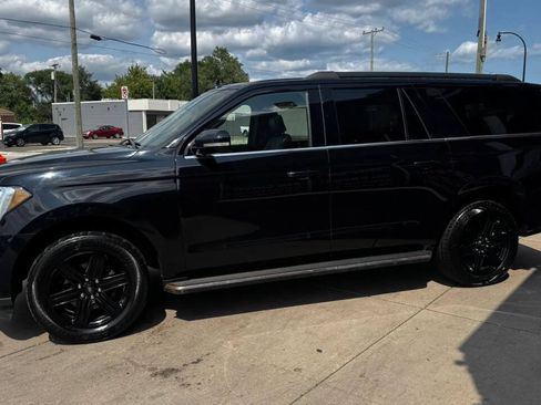 Used 2020 Ford Expedition Max XLT w/ Equipment Group 202A AWD/4WD image 11