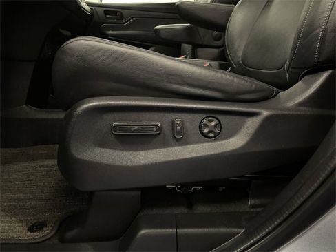 Used 2024 Honda Odyssey EX-L image 12