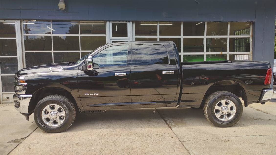 Used 2026 RAM 3500 Big Horn AWD/4WD image 7
