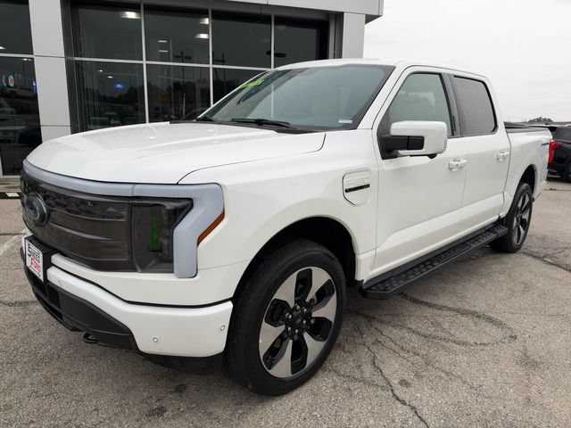 Used 2023 Ford F150 Lightning Platinum AWD/4WD image 3