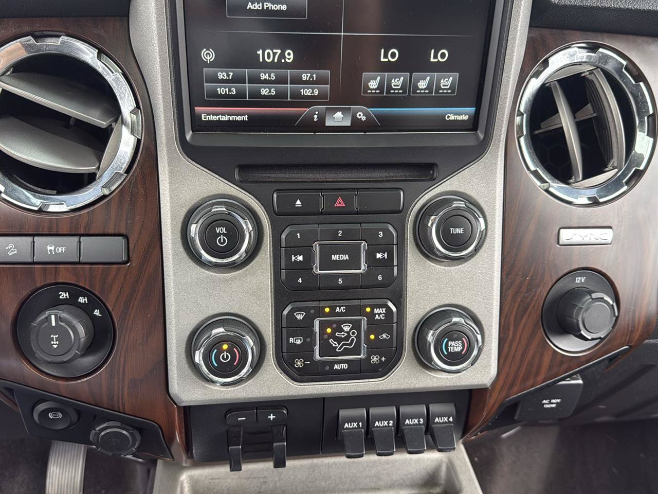 Used 2016 Ford F350 Lariat w/ Lariat Ultimate Package AWD/4WD image 16