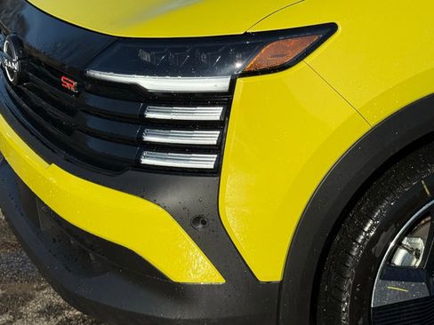 New 2026 Nissan Kicks SR image 9