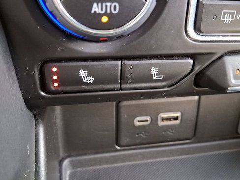 Certified 2024 Chevrolet Tahoe LT image 27