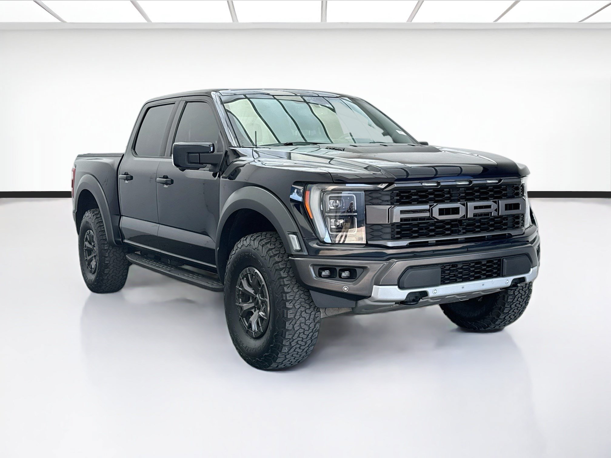 Used 2021 Ford F150 Raptor w/ Raptor 37 Performance Package AWD/4WD image 3