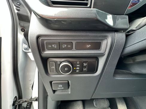 Used 2023 Ford F150 XLT w/ Equipment Group 302A High AWD/4WD image 4