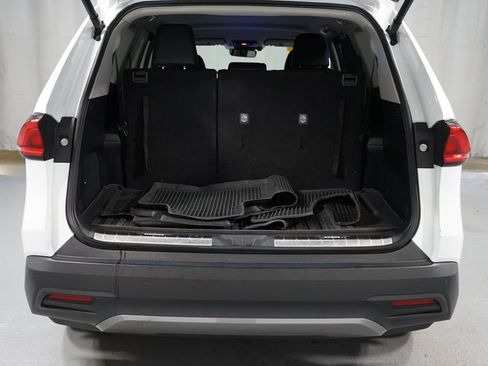 Used 2024 Toyota Grand Highlander Limited image 37