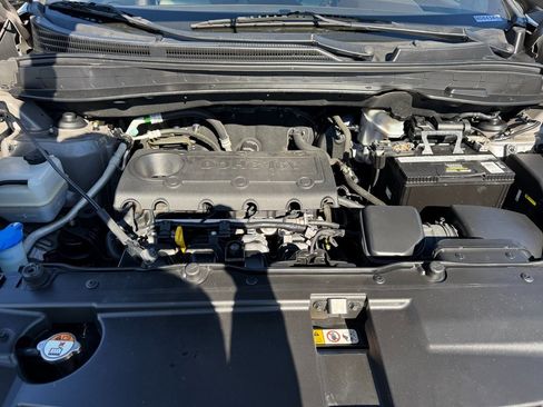 Used 2013 Hyundai Tucson GLS image 10