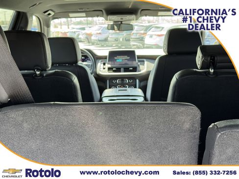 Used 2023 Chevrolet Suburban Premier AWD/4WD image 12