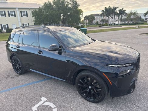 Certified 2023 BMW X7 xDrive40i w/ Executive Package image 2