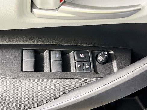 Used 2026 Toyota Corolla SE FWD image 15