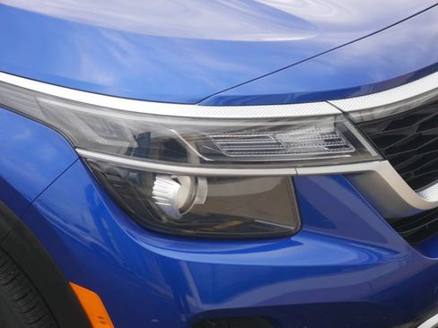 Used 2022 Kia Seltos EX AWD/4WD image 11