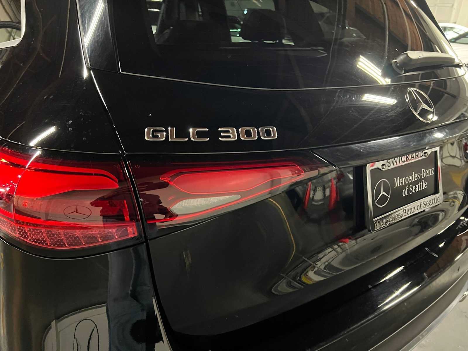 Used 2026 Mercedes-Benz GLC 300 4MATIC image 14
