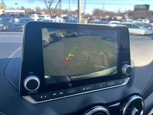 Used 2025 Nissan Sentra SV image 20