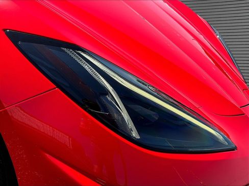Used 2022 Chevrolet Corvette Stingray Coupe w/ 1LT RWD image 21