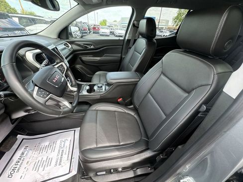 Used 2023 GMC Acadia SLT w/ Preferred Package AWD/4WD image 11