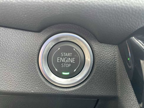 Certified 2024 Chevrolet Traverse RS image 16