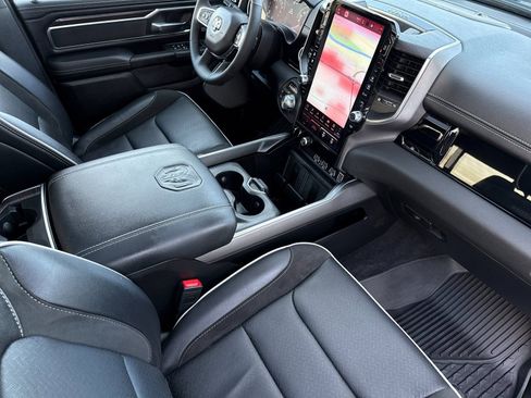 Used 2025 RAM 1500 Laramie w/ Night Edition image 17