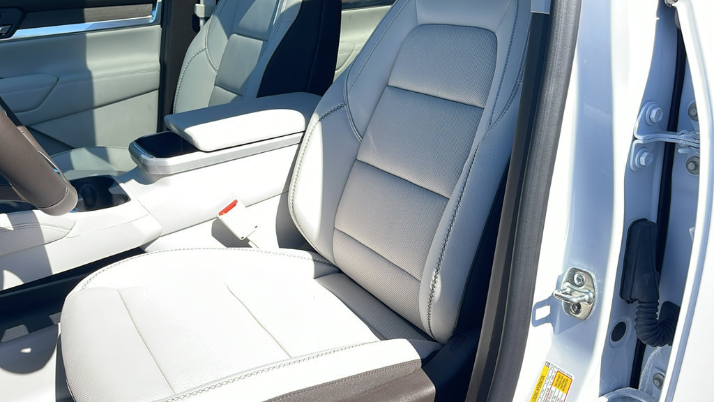 New 2027 GMC Terrain Denali w/ LPO, Floor Liner Package AWD/4WD image 13