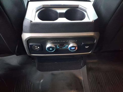 Used 2021 Ford Expedition XLT image 13