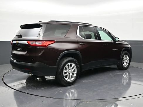 Used 2021 Chevrolet Traverse LT image 5