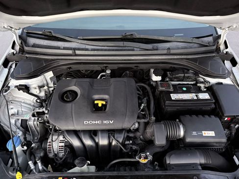Used 2017 Hyundai Elantra Value Edition w/ Cargo Package FWD image 35