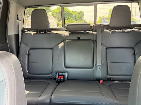 Used 2022 GMC Sierra 3500 SLT w/ SLT Preferred Package AWD/4WD image 26