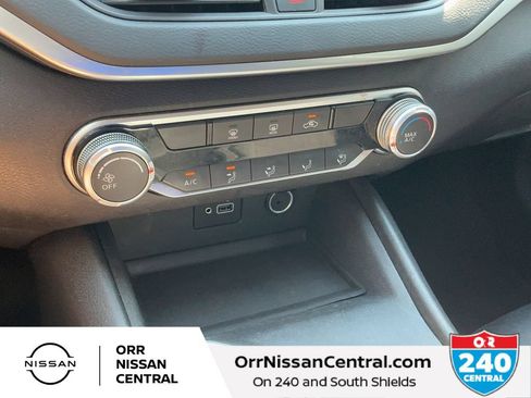 Used 2022 Nissan Altima 2.5 S FWD image 23