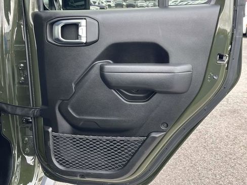 Used 2022 Jeep Gladiator Sport image 22