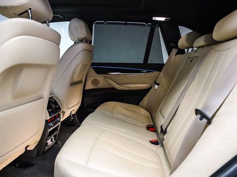Used 2017 BMW X5 xDrive35d image 19