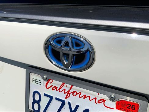 Used 2022 Toyota RAV4 XSE AWD/4WD image 30