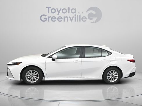 Used 2025 Toyota Camry LE w/ Convenience Package FWD image 5