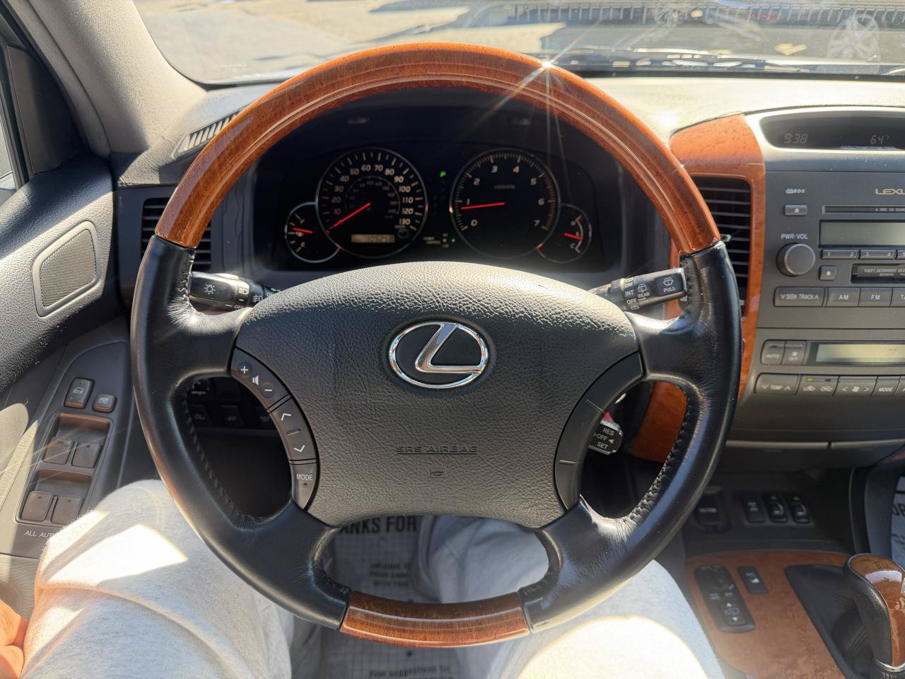 Used 2004 Lexus GX 470 w/ Preferred Accessory Pkg AWD/4WD image 19