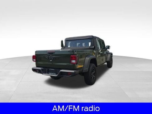 Used 2022 Jeep Gladiator Sport w/ Auxiliary Switch Group AWD/4WD image 8