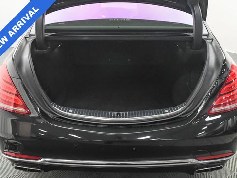 Used 2017 Mercedes-Benz Maybach S 550 4MATIC image 7
