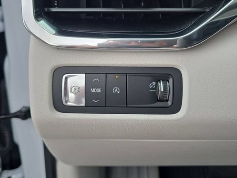New 2026 GMC Acadia Denali w/ Super Cruise Package FWD image 25